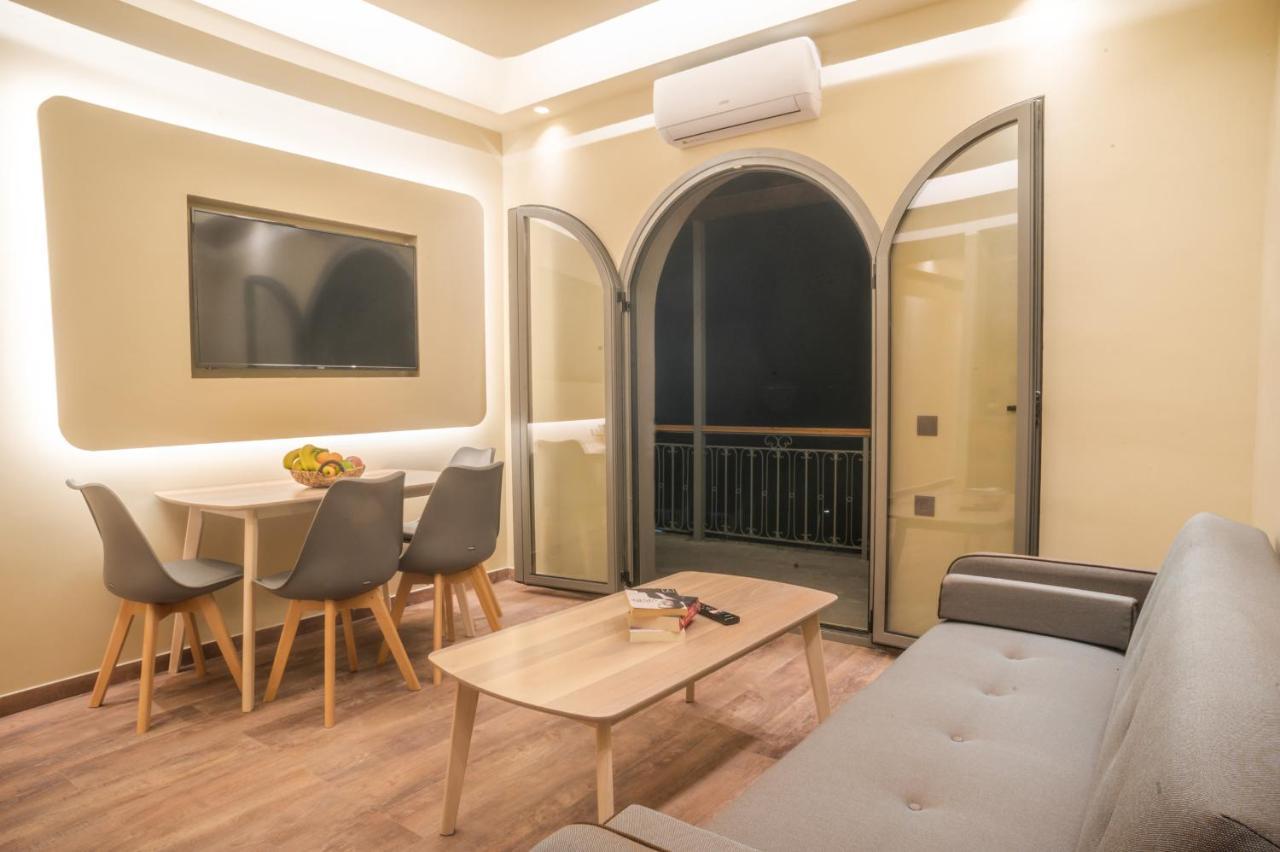Seven Keys Luxury Suites Achílleion Extérieur photo