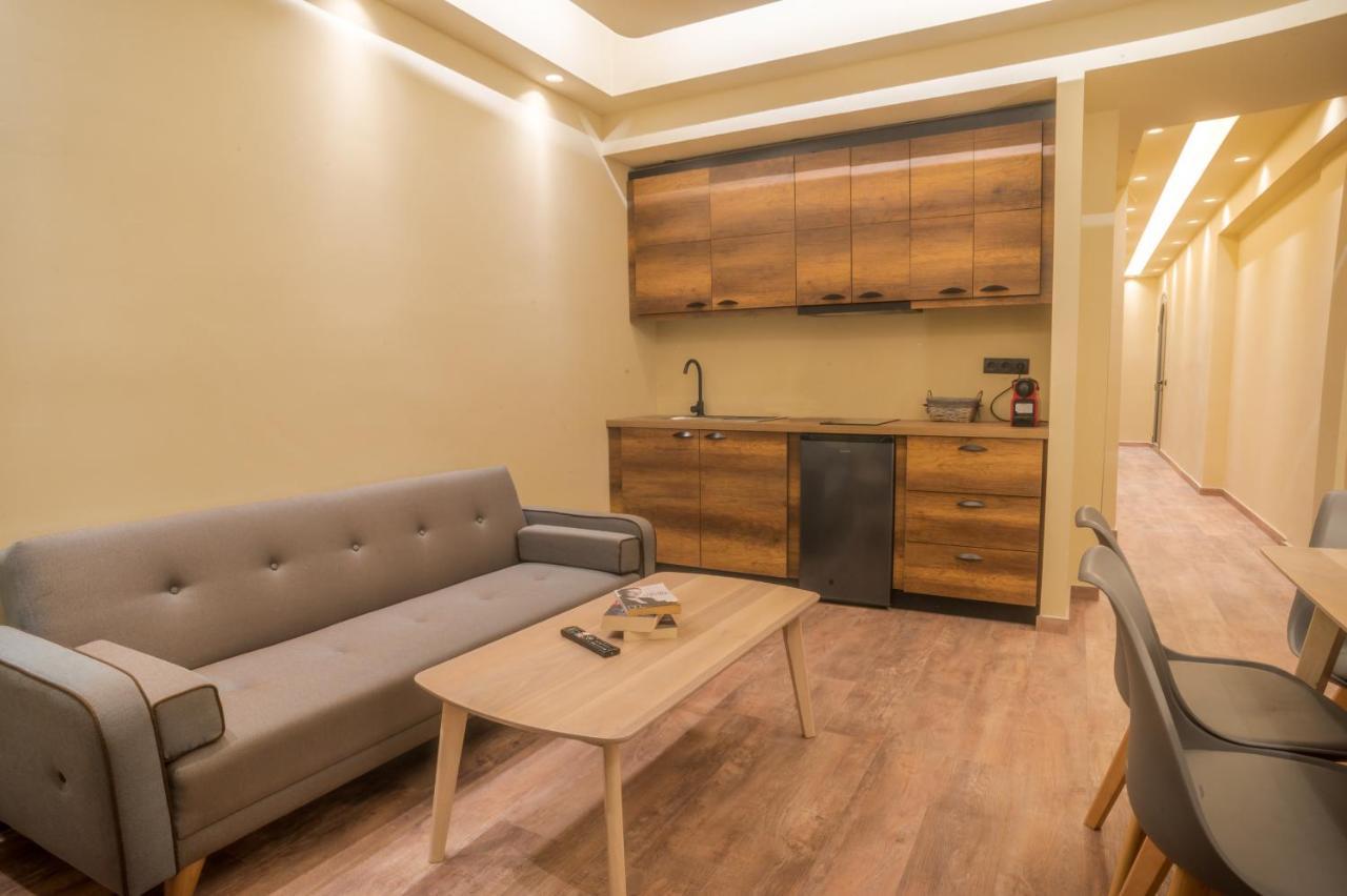 Seven Keys Luxury Suites Achílleion Extérieur photo