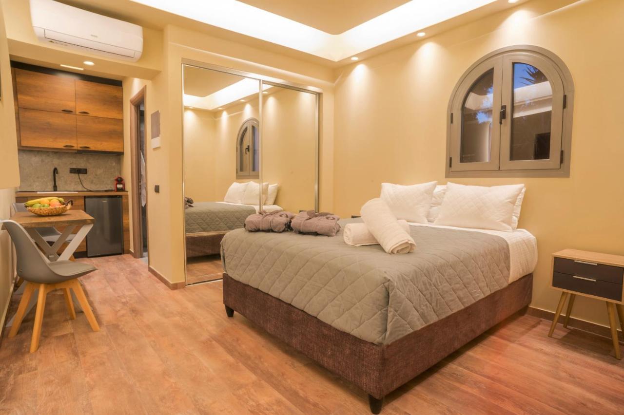 Seven Keys Luxury Suites Achílleion Extérieur photo